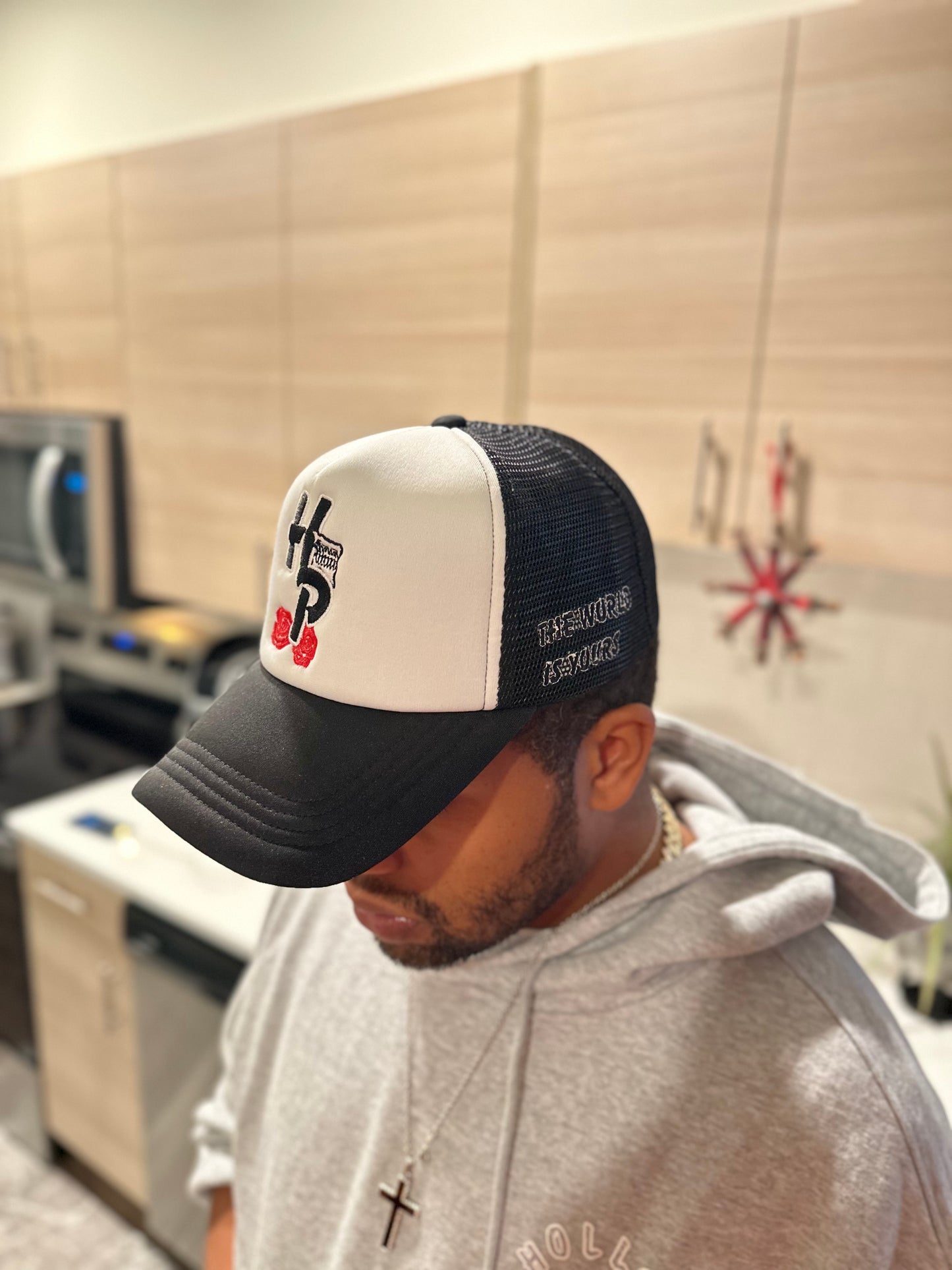 HP White Trucker Hat